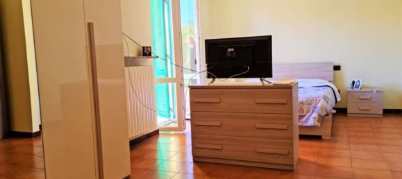 7 rooms House in Casteggio, Italy No. 332737 7