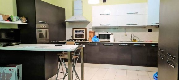 7 rooms House in Casteggio, Italy No. 332737 2