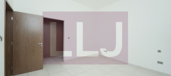 4 bedrooms Villa in Yas Island, UAE No. 55702 4