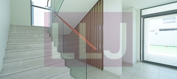 4 bedrooms Villa in Yas Island, UAE No. 55702 22