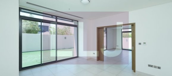 4 bedrooms Villa in Yas Island, UAE No. 55702 11