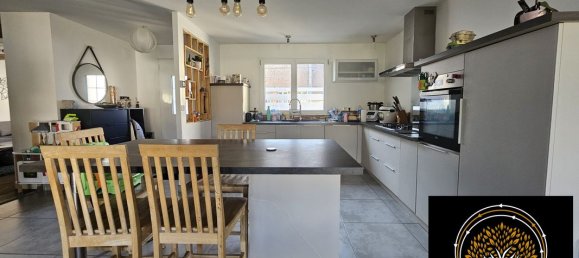 5 bedrooms House in Cuincy, France No. 55928 3