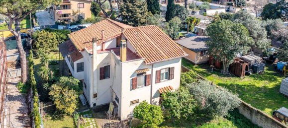 Вилла с 4 комнатами в Рим, Италия № 11134 2