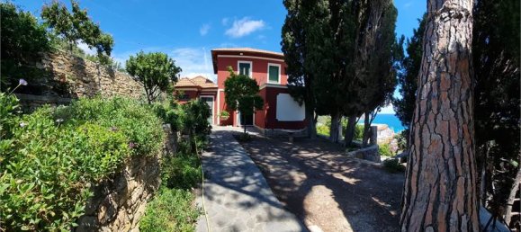 Вилла с 2 спальнями в Санремо, Италия № 217184 19