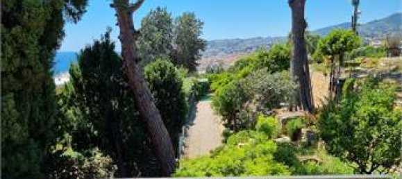 Вилла с 2 спальнями в Санремо, Италия № 217184 21