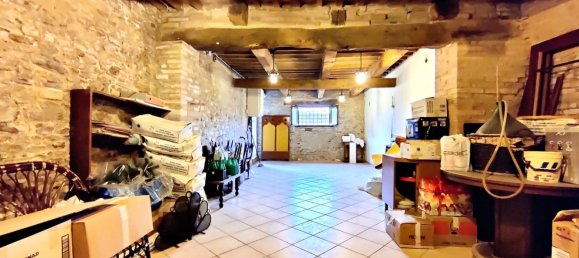 5 rooms Apartment in Saludecio, Italy No. 17899 13