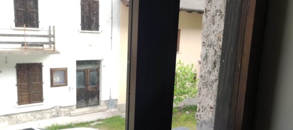 4 rooms House in Udine, Italy No. 85498 15