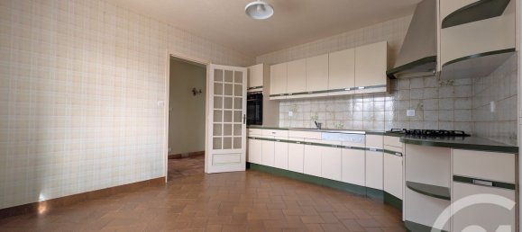 4 bedrooms House in Questembert, France No. 338820 9