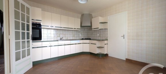 4 bedrooms House in Questembert, France No. 338820 8