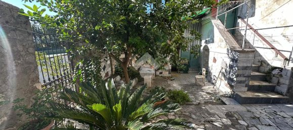 Casa de 4 dormitorios en Montesarchio, Italy No. 356091 23