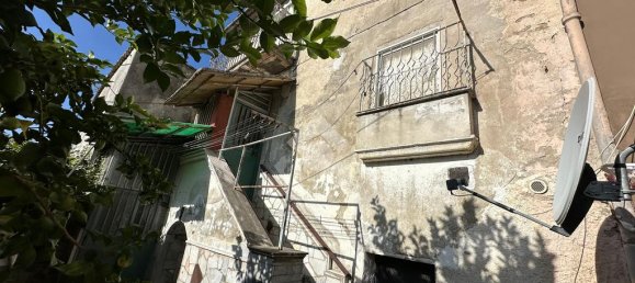 Casa de 4 dormitorios en Montesarchio, Italy No. 356091 31