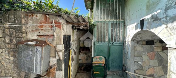 Casa de 4 dormitorios en Montesarchio, Italy No. 356091 11