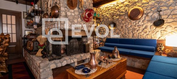 5 bedrooms Villa in Udine, Italy No. 71202 28