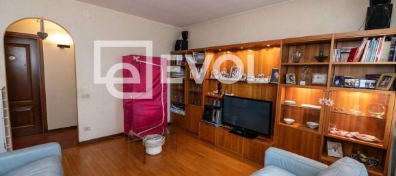 5 bedrooms Villa in Udine, Italy No. 71202 35