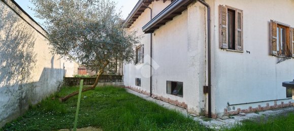 4-salle Villa à Zelo Buon Persico, Italy No. 127067 32