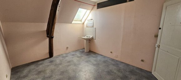 Дом с 3 спальнями в Клери-Сент-Андре, Франция № 267523 5