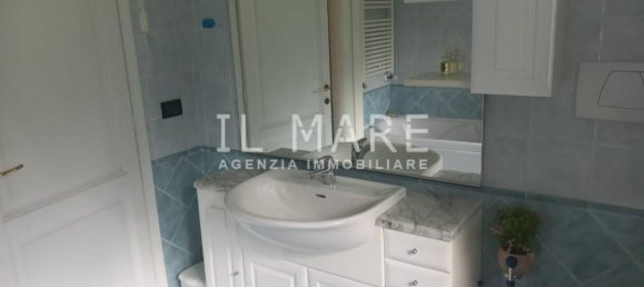 Вилла с 4 спальнями в Масса, Италия № 46347 41