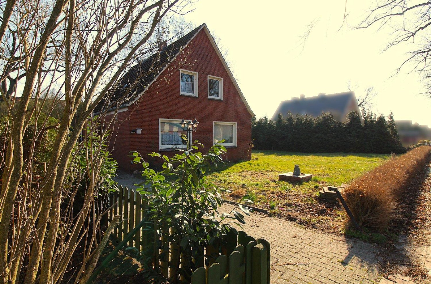 5 rooms House in Leer, Germany No. 198359