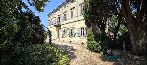 29 Schlafzimmer Villa in Lucca, Italy, Nr. 135446 4