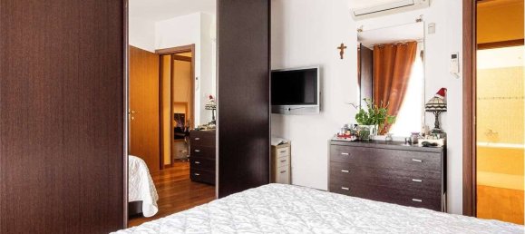 6 Schlafzimmer Villa in Vanzago, Italy, Nr. 275282 14