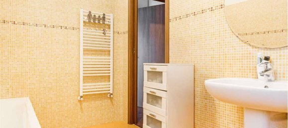 6 Schlafzimmer Villa in Vanzago, Italy, Nr. 275282 16