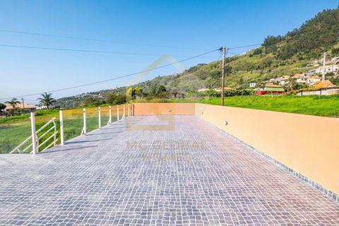 3 غرف نوم منزل في Calheta, Portugal رقم 216877