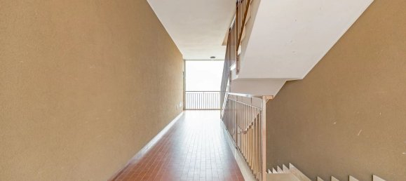 2-salle Appartement à Lodi, Italy No. 5968 25