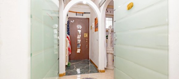 2-salle Appartement à Lodi, Italy No. 5968 8