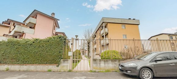 2-salle Appartement à Lodi, Italy No. 5968 32