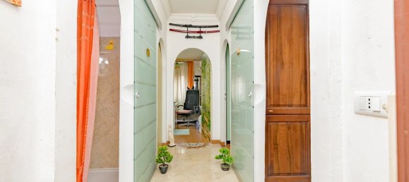 2-salle Appartement à Lodi, Italy No. 5968 7