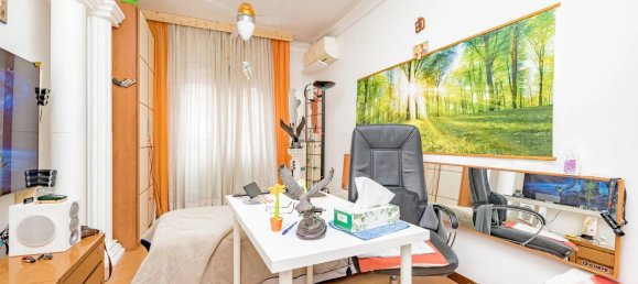 2-salle Appartement à Lodi, Italy No. 5968 12