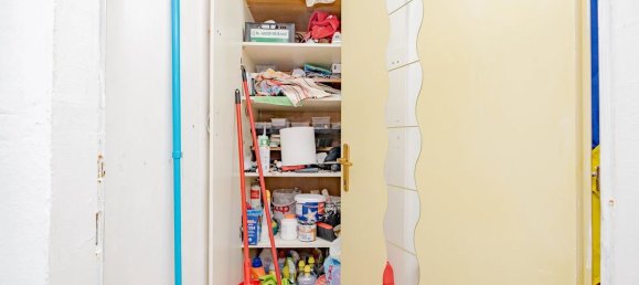 2-salle Appartement à Lodi, Italy No. 5968 23