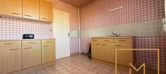 2 bedrooms Apartment in Ifs, France No. 359531 3