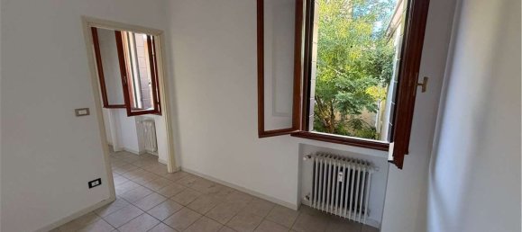 2 bedrooms Apartment in Padua, Italy No. 372675 7