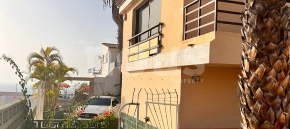 3 bedrooms Villa in San Eugenio, Spain No. 14031 12