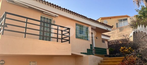 3 bedrooms Villa in San Eugenio, Spain No. 14031 5