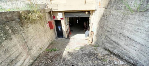 155m² Warehouse in Florence, Italy No. 270774 8