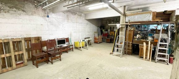 155m² Warehouse in Florence, Italy No. 270774 2