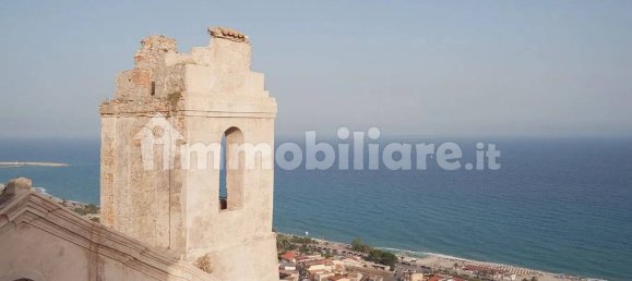 Apartamento de 3 dormitorios en Roccella Ionica, Italy No. 340183 19