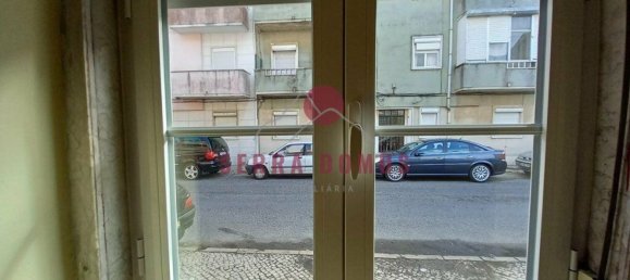 2 Schlafzimmer Wohnung in Amadora, Portugal, Nr. 84048 11