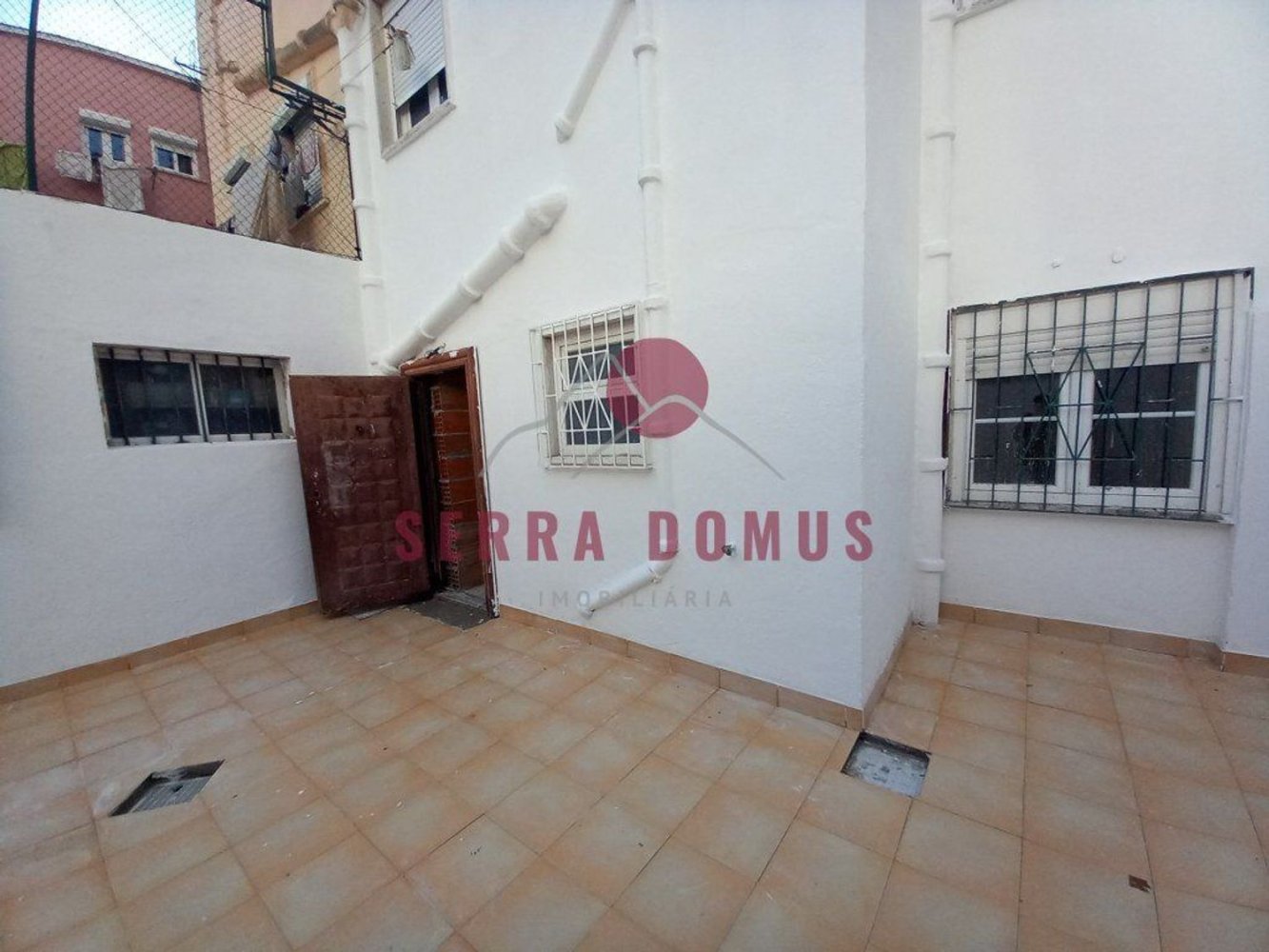 2 Schlafzimmer Wohnung in Amadora, Portugal, Nr. 84048