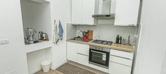 Apartamento de 4 habitaciónes en Genoa, Italy No. 36652 24