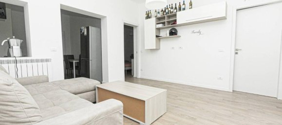 Apartamento de 4 habitaciónes en Genoa, Italy No. 36652 14