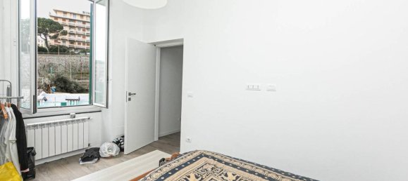 Apartamento de 4 habitaciónes en Genoa, Italy No. 36652 19