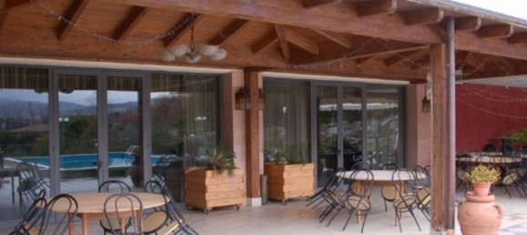 Gewerbliche Immobilie in Corciano, Italy 1588m², Nr. 373418 4