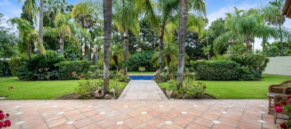 6 bedrooms Villa in San Pedro de Alcantara, Spain No. 4638 2