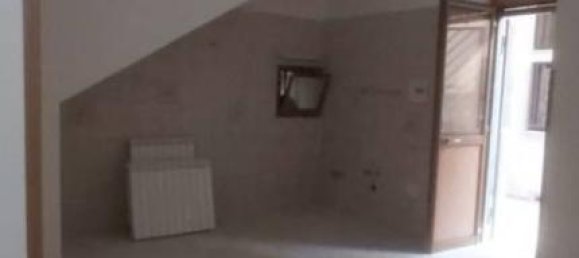 3 rooms Apartment in Naples, Italy No. 38910 6