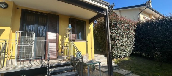 3-salle Villa à Rozzano, Italy No. 25592 12