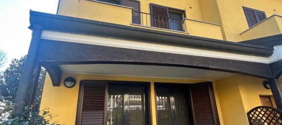 3-salle Villa à Rozzano, Italy No. 25592 3