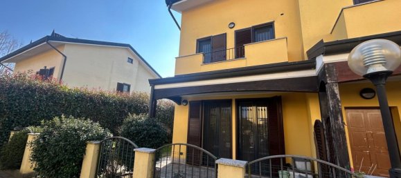 3-salle Villa à Rozzano, Italy No. 25592 6